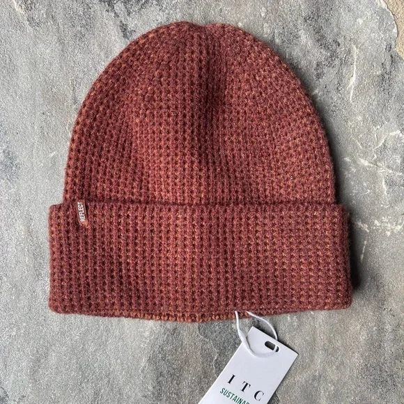 Anthropologie- ITC SUSTAINABLE Waffle Beanie - Picture 3 of 5